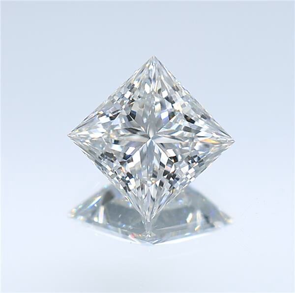 1.14 carat, Princess | Excellent, E, VVS2 | $1,950